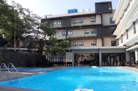 Swimming Pool Grand Cordela Hotel AS Putra Kuningan