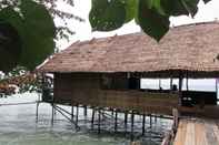 Kolam Renang Cemara Resort & Homestay