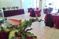Quầy bar, cafe và phòng lounge Hotel Bandara Syariah