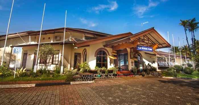 Exterior Megamendung Permai Hotel & Resort