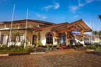 Exterior Megamendung Permai Hotel & Resort