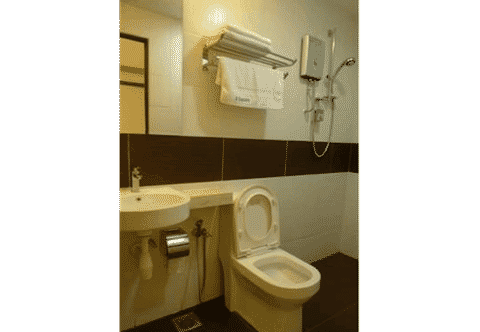 Toilet Kamar 9 Square Hotel - Kota Damansara