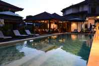 Kolam Renang Amazing Cabin