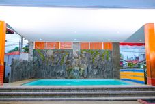 游泳池 Mustika Ratu Pangandaran