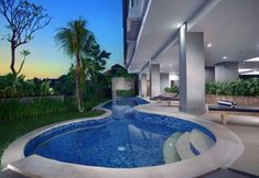 สระว่ายน้ำ 2 Hotel Neo Denpasar by ASTON