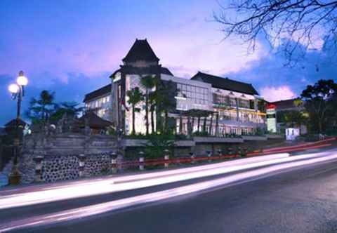 Bên ngoài Hotel Neo Denpasar by ASTON