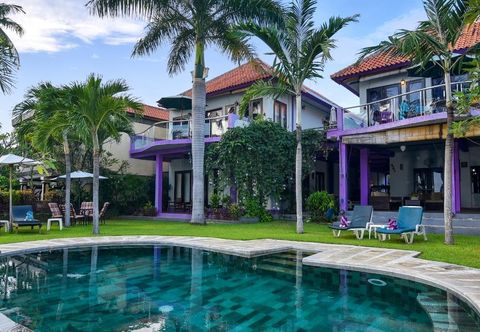 スイミングプール Dolphin Beach Bali