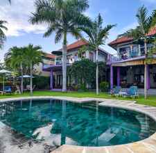 Kolam Renang 4 Dolphin Beach Bali