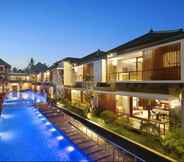 Swimming Pool 2 Royal Kamuela Villas & Suites at Monkey Forest, Ubud