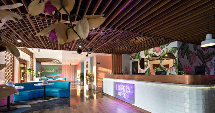 Lobby Liberta Hotel Seminyak 