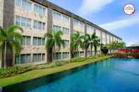 Swimming Pool ASTON Denpasar Hotel & Convention Center