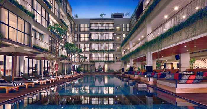 Swimming Pool Hotel Neo+ Kuta - Legian by ASTON