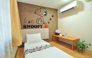 Kamar Tidur 6 Swing & Pillows @ PJ SS2