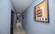 Lobi 2 Suite Dreamz Hotel