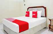 ห้องนอน 6 Capital O 90417 Hotel Batu Suli Internasional