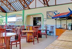Restaurant 3 Capital O 90417 Hotel Batu Suli Internasional