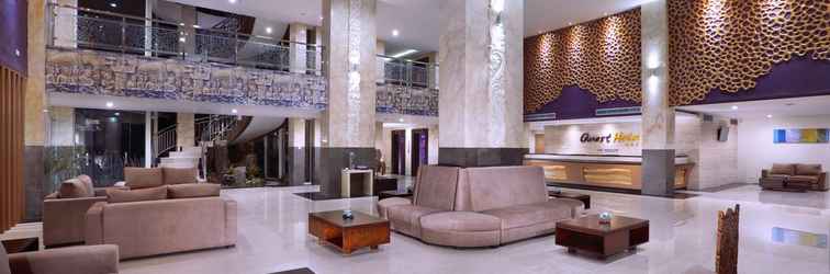 Lobi Quest San Hotel Denpasar by ASTON