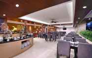 Restaurant 6 Quest San Hotel Denpasar by ASTON