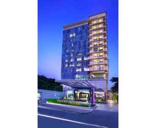 Exterior 2 Quest Hotel Darmo - Surabaya by ASTON