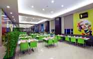 Restoran 4 favehotel Zainul Arifin (Gajah Mada)