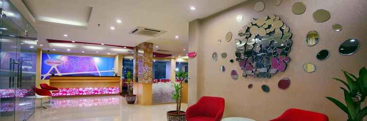 Sảnh chờ favehotel Kelapa Gading Jakarta