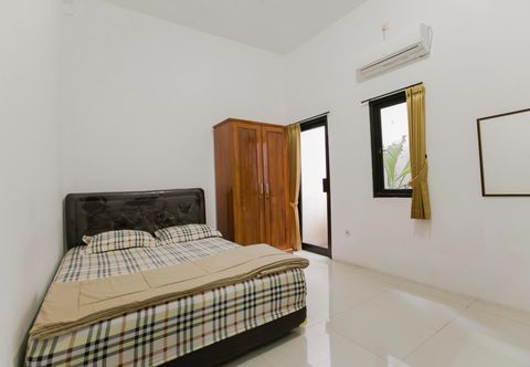 Kamar Tidur Nisah's Home