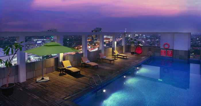 Swimming Pool ASTON Imperial Bekasi Hotel & Conference Center