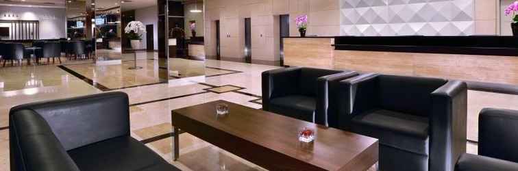 Lobi ASTON Imperial Bekasi Hotel & Conference Center
