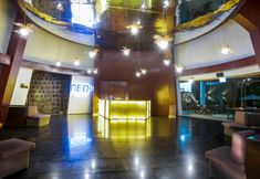 Lobi 2 Hotel Neo+ Green Savana by ASTON