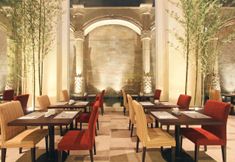 Restaurant 7 Harmoni One Convention Hotel & Service Apartments