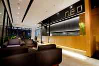 Lobi Hotel Neo Tendean by ASTON