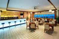 Bar, Kafe, dan Lounge ASTON Solo Hotel