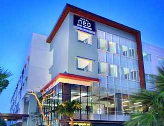 Exterior 2 Hotel Neo Candi Simpang Lima - Semarang by ASTON