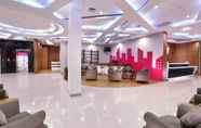 Lobby 2 favehotel Jababeka Cikarang