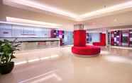 Lobby 3 favehotel Gatot Subroto