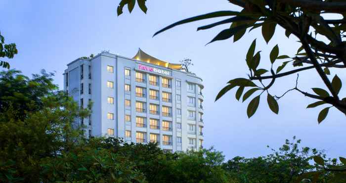 Exterior Brits Hotel Puri Indah