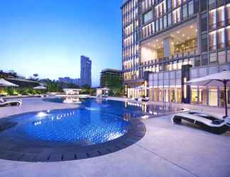 ภายนอกอาคาร 2 The Grove Suites by GRAND ASTON