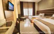 Kamar Tidur 7 Hotel Gren Alia Jakarta