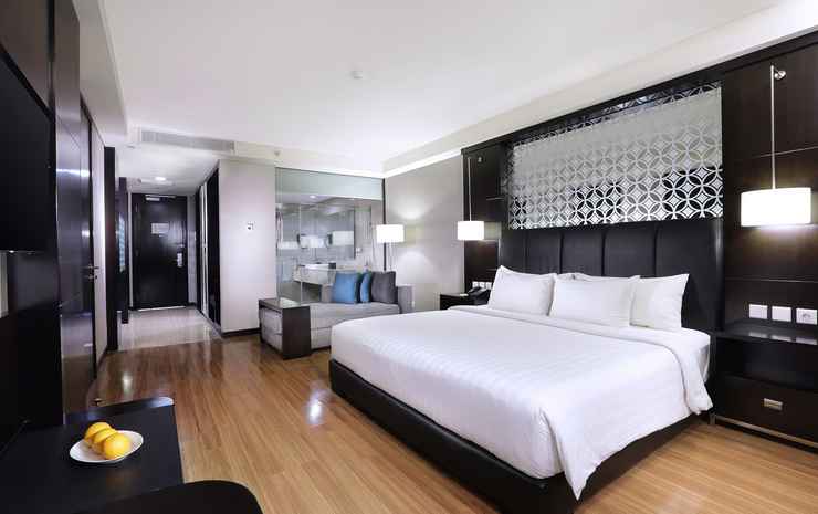 The Alana Hotel & Convention Center - Solo by ASTON Solo - Kamar Deluks (Family)