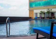 Swimming Pool 6 The Alana Hotel and Convention Center - Solo by ASTON