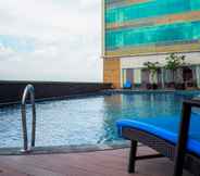 Swimming Pool 6 The Alana Hotel and Convention Center - Solo by ASTON