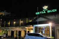 ภายนอกอาคาร Hotel Setia Budi 