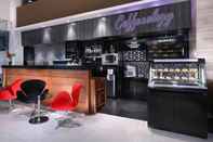 Bar, Kafe, dan Lounge Hotel Neo Gubeng - Surabaya by ASTON