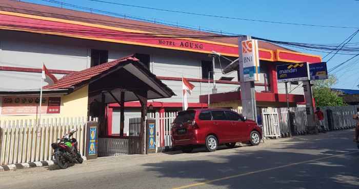 Lobi Hotel Agung Papua