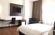 Kamar Tidur 3 Emerald Hotel Ternate