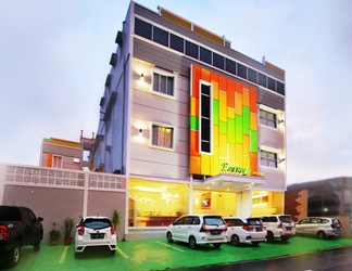 Exterior 2 Emerald Hotel Ternate