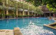 Swimming Pool 2 Surya Kencana Seaside Hotel