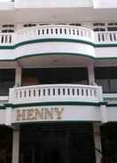 EXTERIOR_BUILDING Henny Executive Homestay