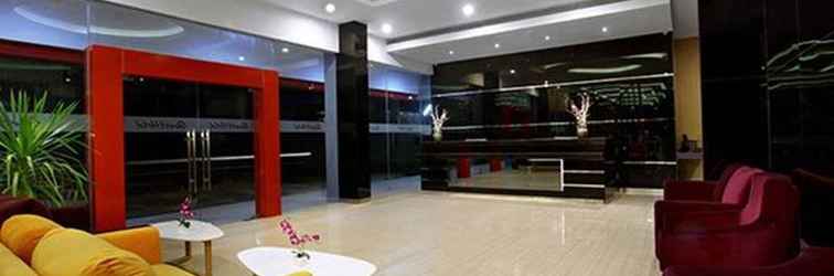 Lobi Quest Hotel Balikpapan by ASTON