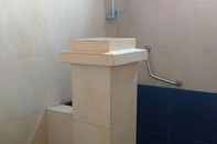 Toilet Kamar Archie Hotel 2